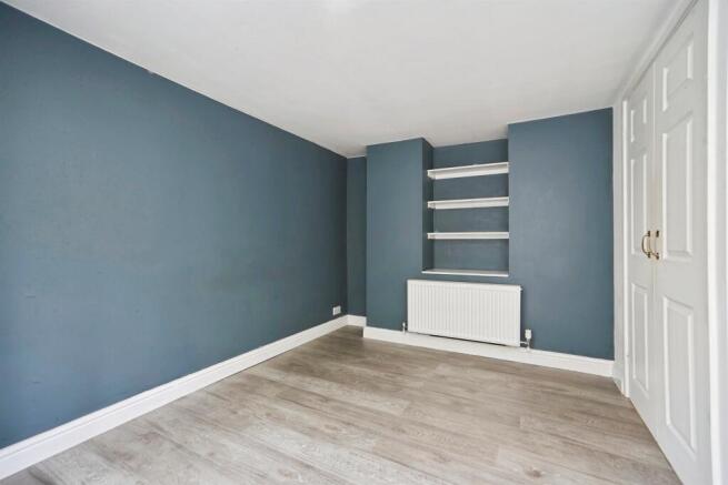 2 bed Apartment for sale Image 10
