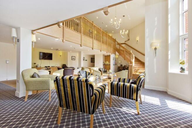 Communal Lounge 2.jpg