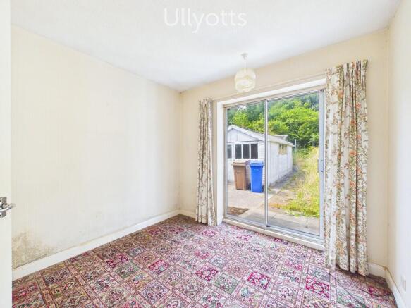 2 bed Semi-Detached Bungalow for sale Image 6