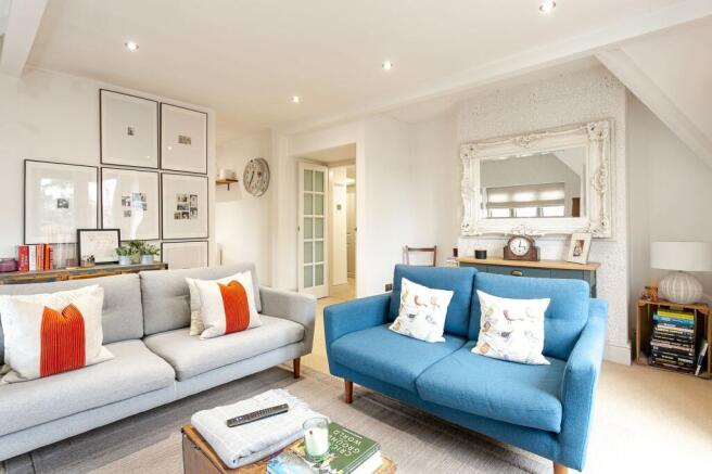 3 bed Apartment for sale Image 7