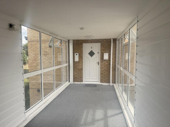 3 Bedroom Flat for Sale