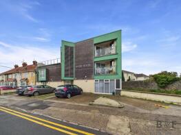 Flat 6, Barry House, Elmleigh Road, Bristol BS16 9AG