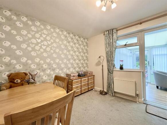 2 bed Semi-Detached Bungalow for sale Image 12