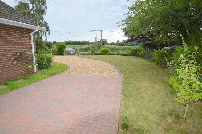 Photo 26