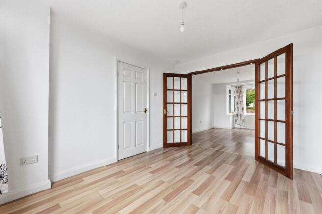 3 bed Semi-Detached for sale Image 9