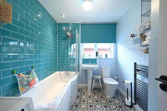 Photo 10