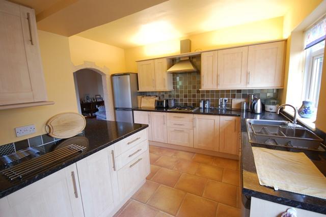 Fitted Kitchen