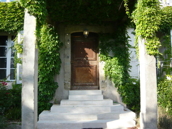 Photo 3