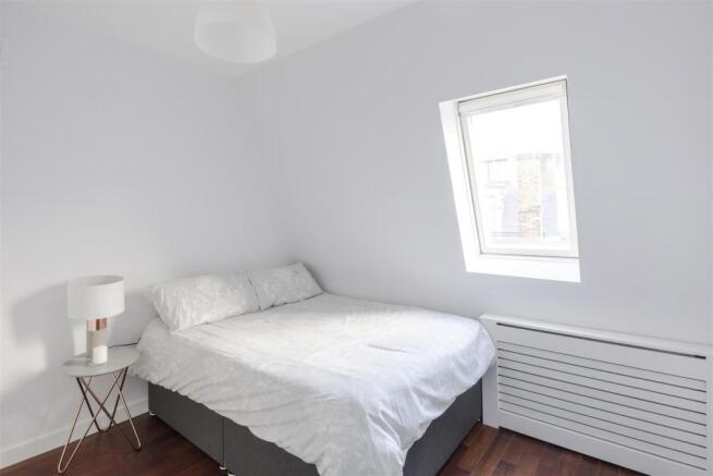 Bedroom_2.jpg