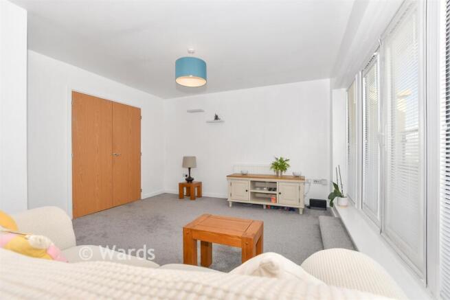 Taylor Close, Tonbridge, Kent photo 2