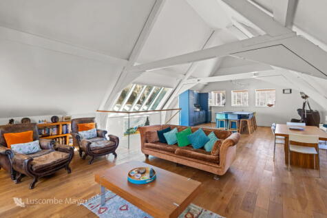 Creekside, NOSS MAYO, South Devon