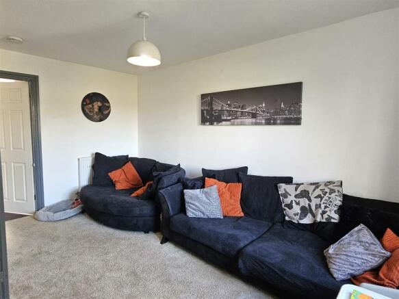 Sitting room (3).jpg