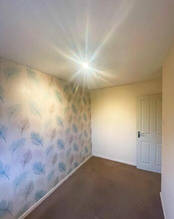 3 bed House to rent Image 9