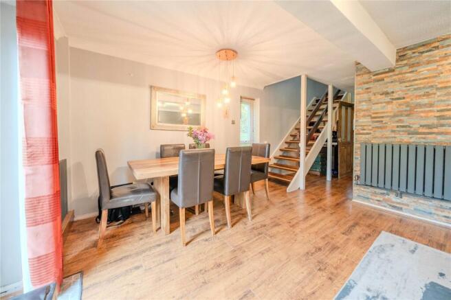 3 bed Town House for sale Image 4