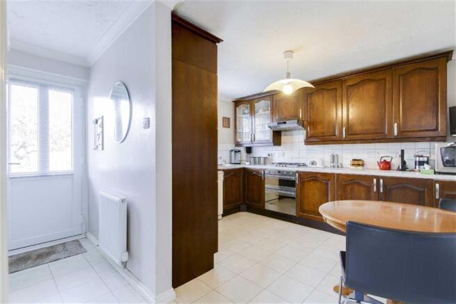KITCHEN/BREAKFAST RO