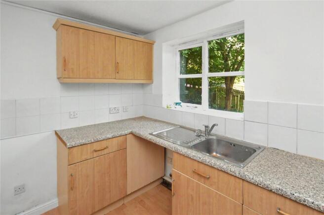 2 bed Apartment for sale Image 5