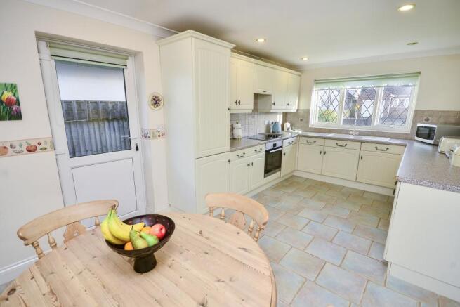 Kitchen/Breakfast Ro