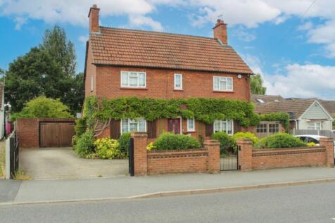 Swan Lane, Wickford, SS11 NO ONWARD CHAIN