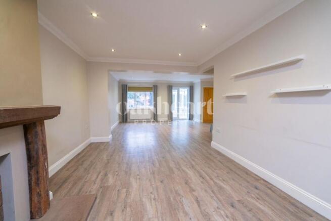 Open Plan Lounge/Dining Area