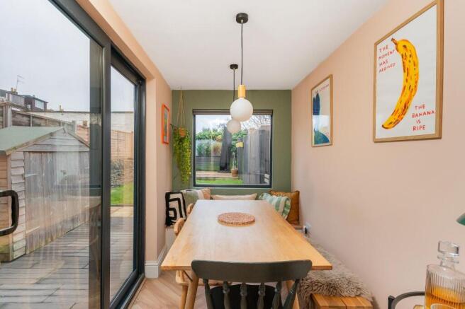 5G4RGK - Dining Room B.jpg