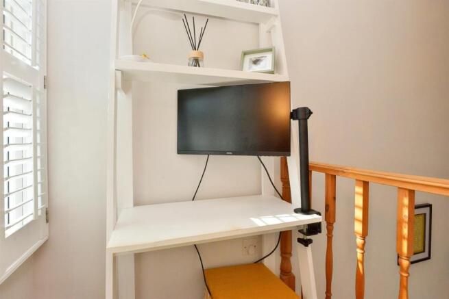 Photo 11