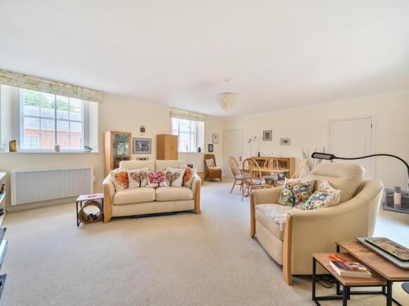 Sitting / Dining Room