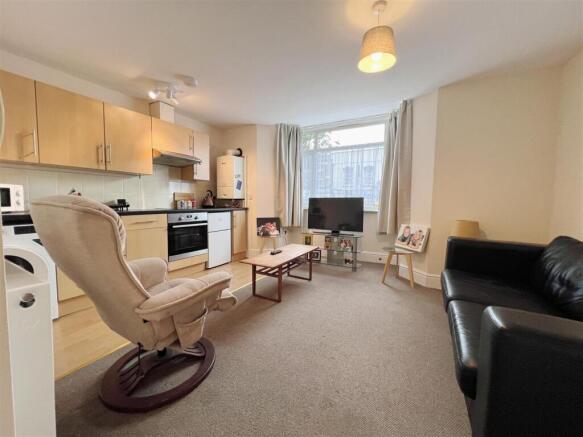 2 - Block of Flats for Auction, Fishponds.JPG