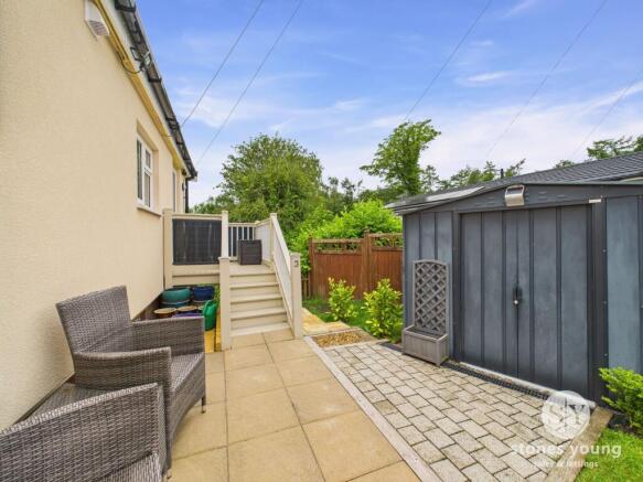 3 bed Park Home for sale Image 11