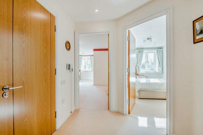 8575760-interior19-800.jpg