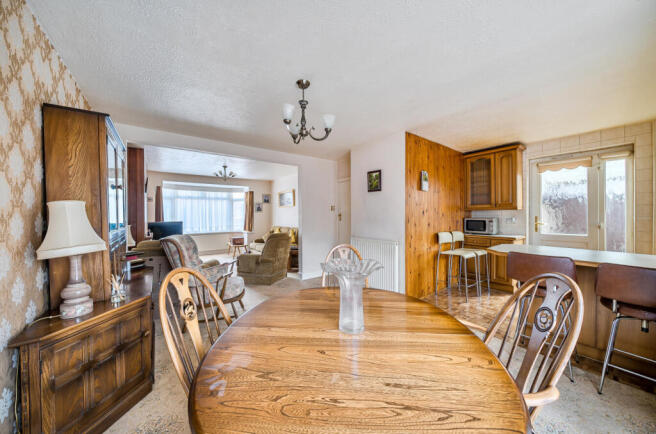 1372404-2-68ffa52...