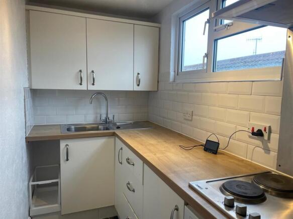 kitchen1.jpg