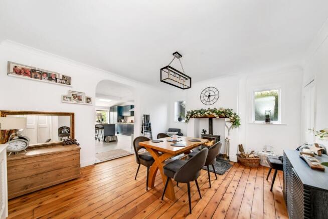 4 bed Detached for sale Image 6