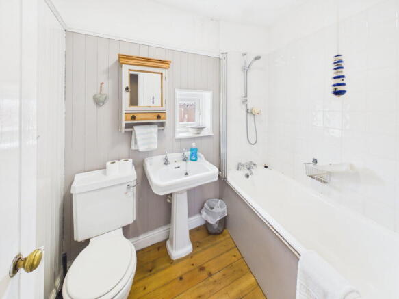2 bed Cottage for sale Image 6
