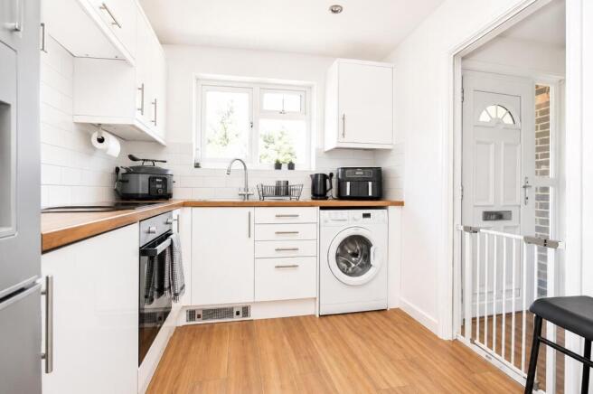 Kitchen1.jpg