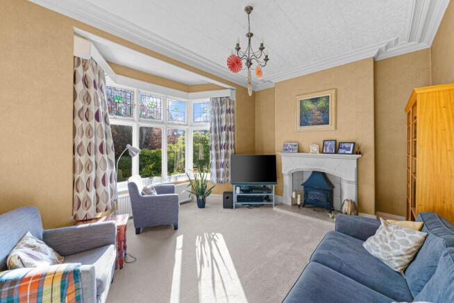 5 bed House for sale Image 5