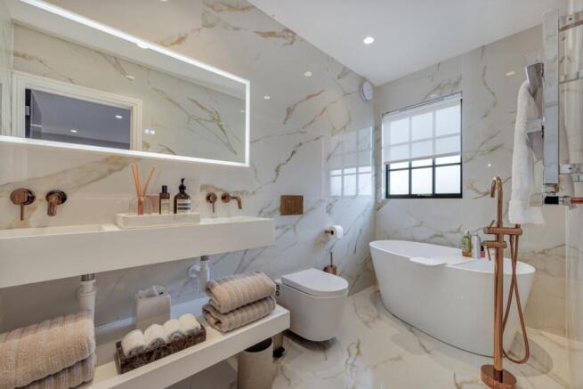 Ensuite
