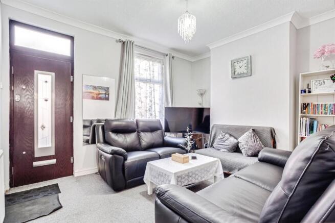 2 bed Terraced for sale Image 5