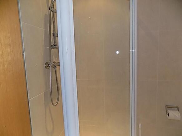 Second bed en suite 