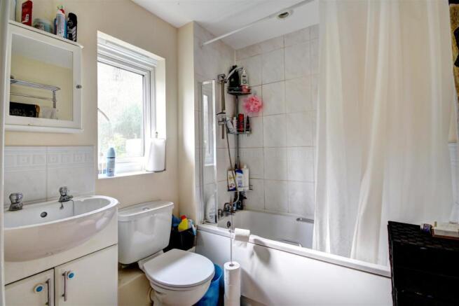 Bathroom.jpg