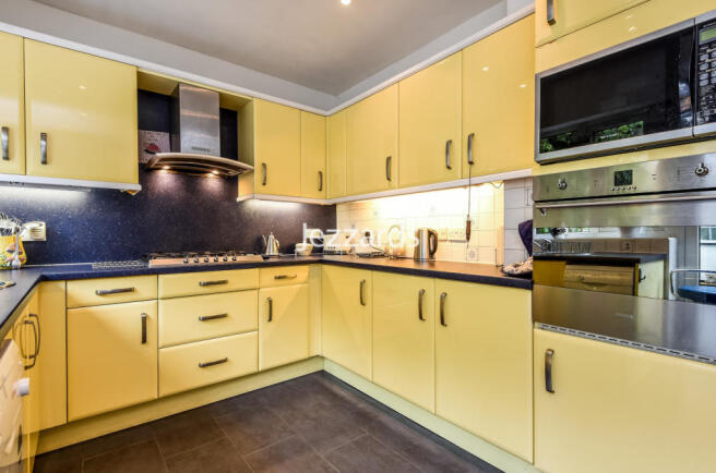 Uxbridge Road, Feltham, TW13