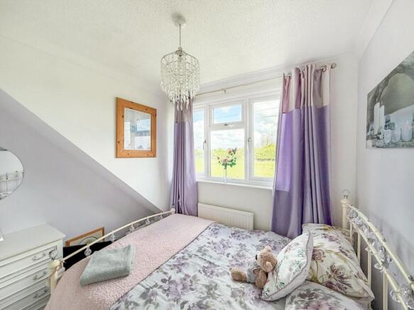3 bed Semi-Detached for sale Image 10