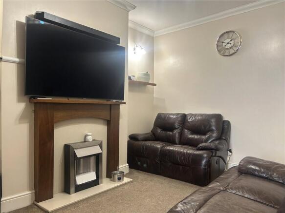 3 bed Terraced for sale Image 6