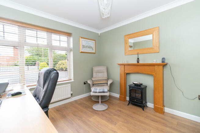 Bedroom 5/Office (Downstairs)