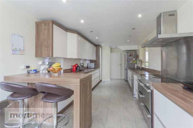 Kitchen/ Breakfast