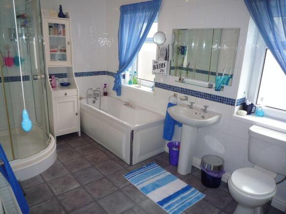 Bathroom/WC/Shower
