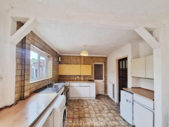 3 bed Semi-Detached for sale Image 4