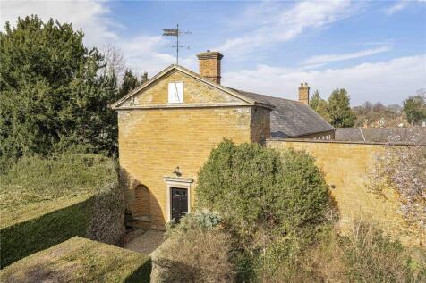 Dallington Court, Dallington Park Road, Dallington, Northampton, NN5