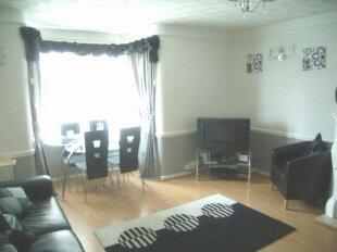 Lounge/Dining