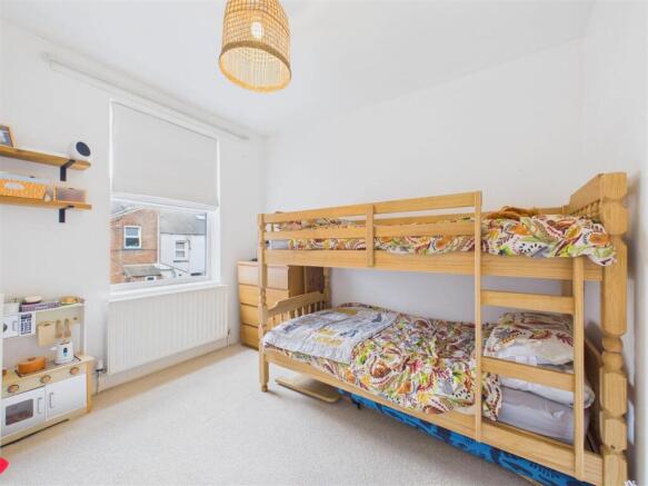 4 bed Terraced for sale Image 11
