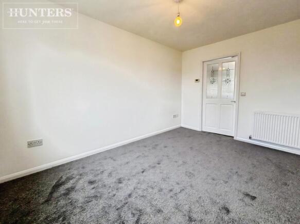 3 bed Semi-Detached to rent Image 7